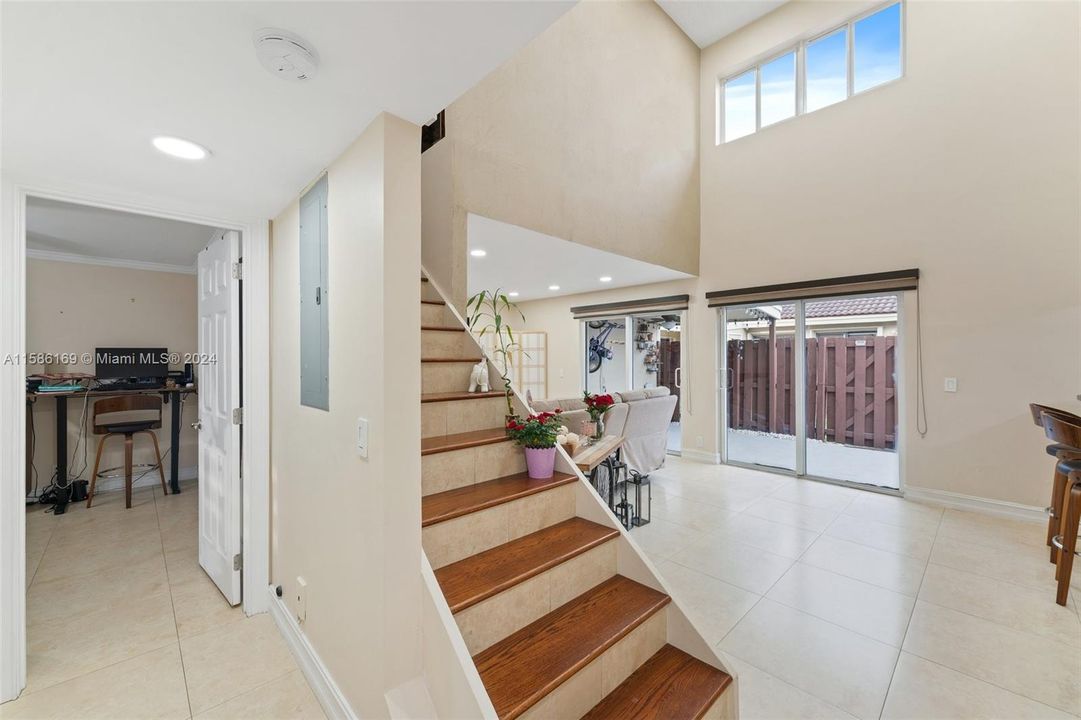 For Sale: $444,000 (3 beds, 2 baths, 1582 Square Feet)