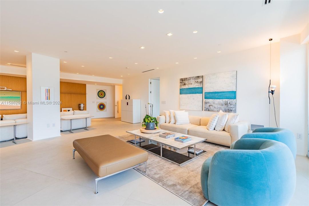 For Sale: $3,400,000 (2 beds, 2 baths, 2160 Square Feet)