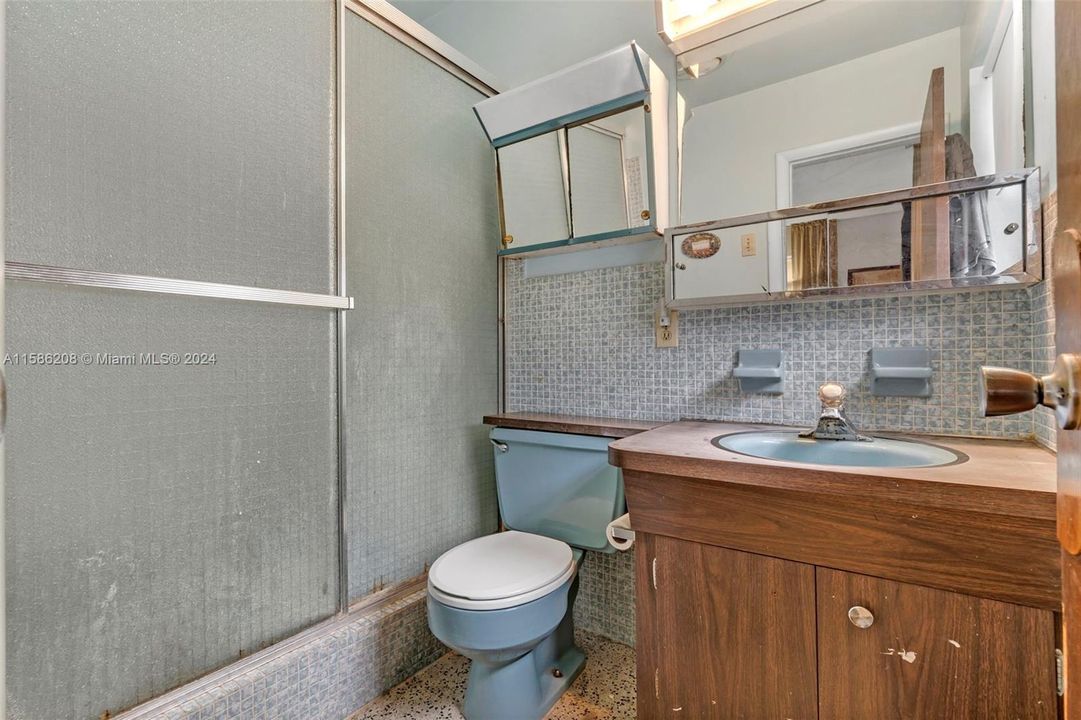合同活跃: $519,900 (3 贝兹, 2 浴室, 1485 平方英尺)