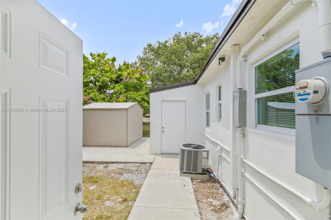 Recently Sold: $399,000 (3 beds, 2 baths, 1118 Square Feet)