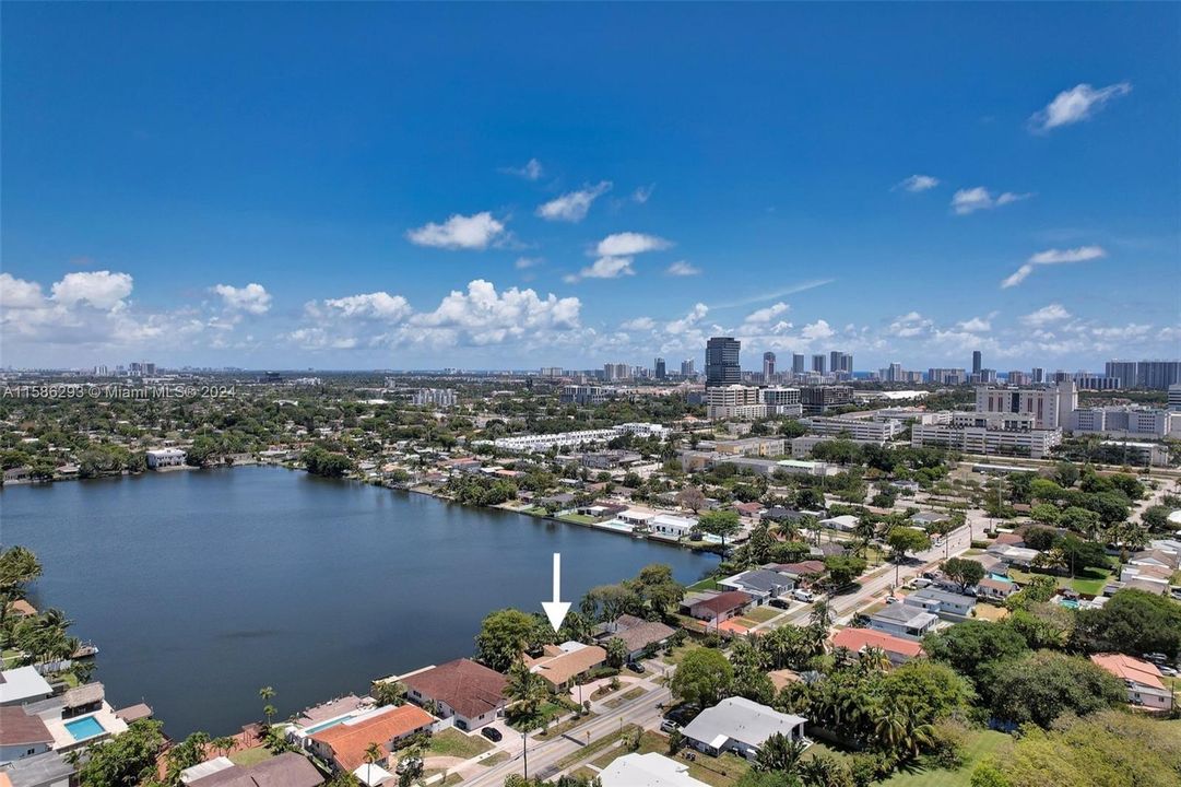 Recently Sold: $1,065,000 (3 beds, 2 baths, 2382 Square Feet)