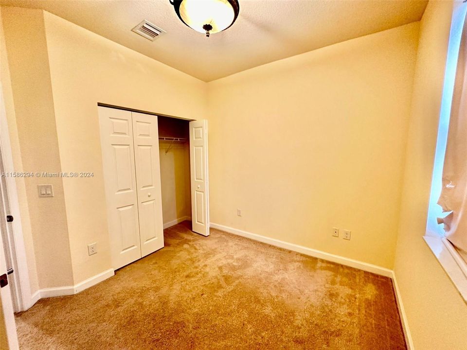 Recently Rented: $3,600 (4 beds, 2 baths, 1821 Square Feet)