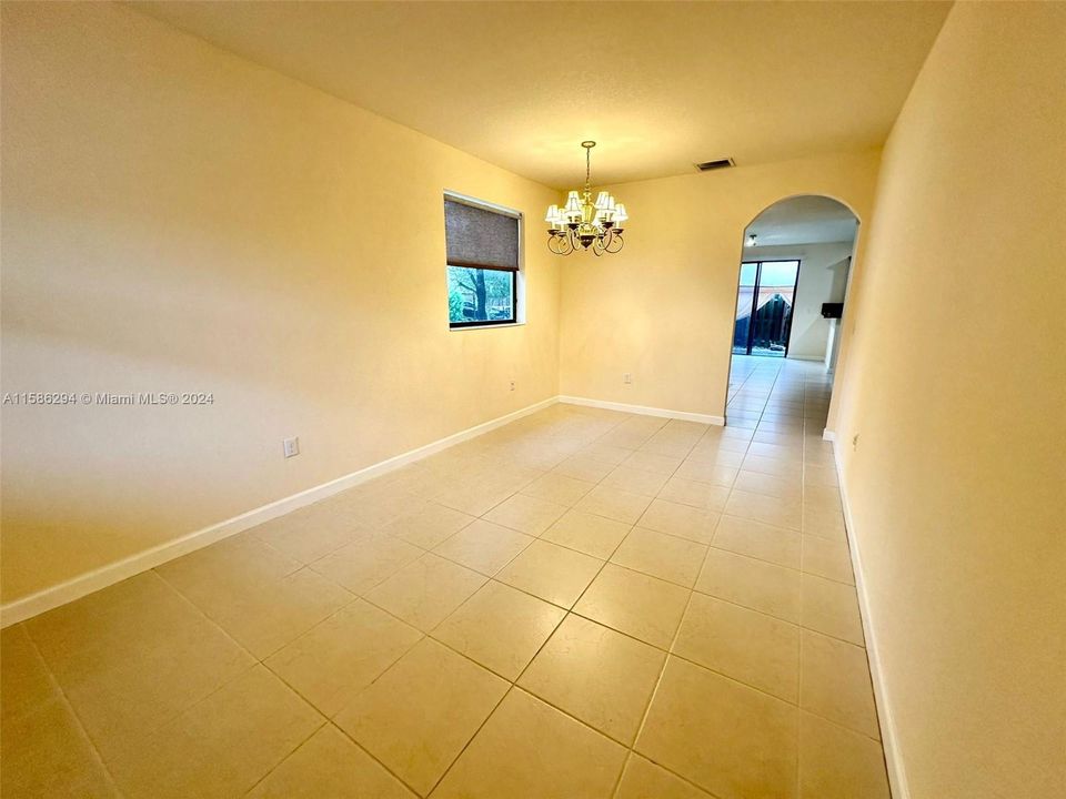 Recently Rented: $3,600 (4 beds, 2 baths, 1821 Square Feet)