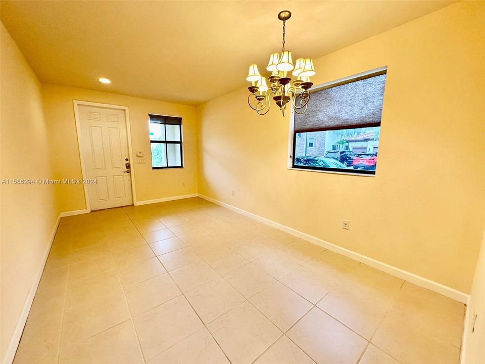 Recently Rented: $3,600 (4 beds, 2 baths, 1821 Square Feet)