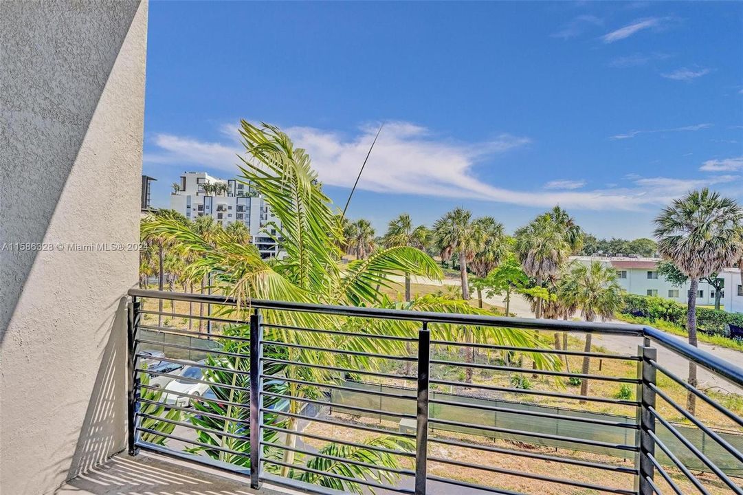 Third bedroom balcony