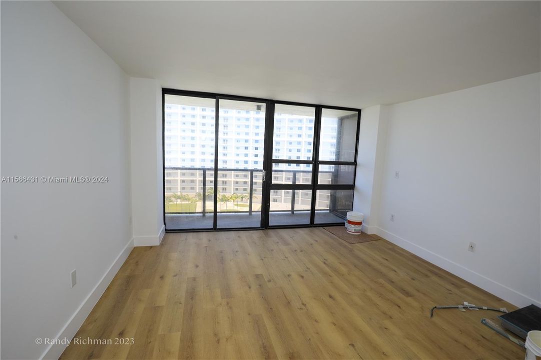 Recently Rented: $2,800 (1 beds, 1 baths, 757 Square Feet)
