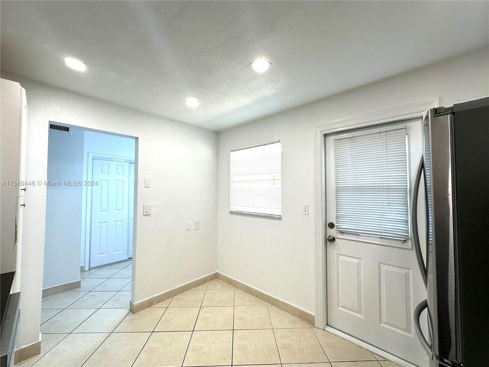 Recently Rented: $2,200 (2 beds, 2 baths, 1092 Square Feet)