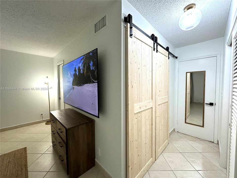 Recently Rented: $2,200 (2 beds, 2 baths, 1092 Square Feet)