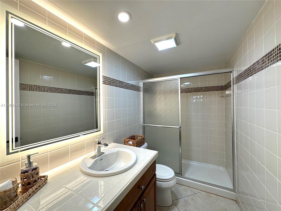 Recently Rented: $2,200 (2 beds, 2 baths, 1092 Square Feet)