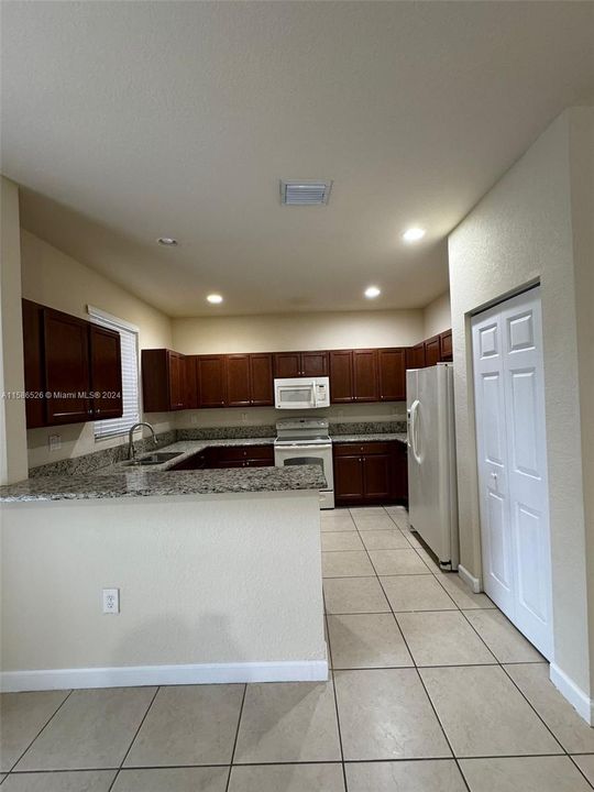 Active With Contract: $3,500 (4 beds, 2 baths, 2186 Square Feet)