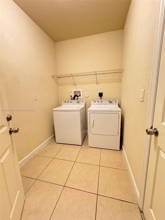 Active With Contract: $3,500 (4 beds, 2 baths, 2186 Square Feet)