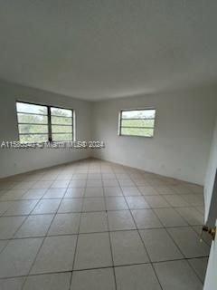 Recently Rented: $1,800 (2 beds, 2 baths, 920 Square Feet)