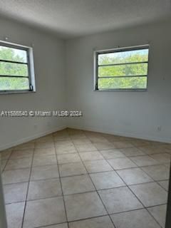 Recently Rented: $1,800 (2 beds, 2 baths, 920 Square Feet)