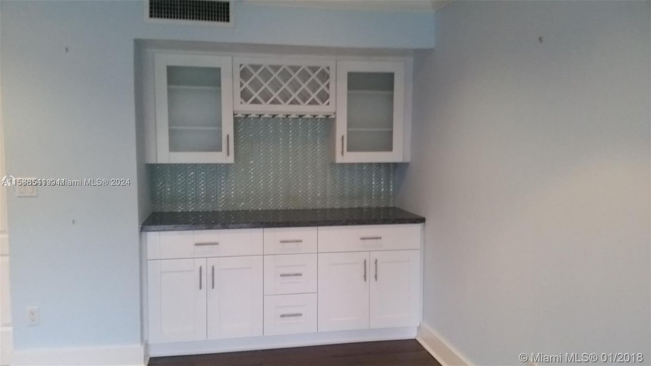 Недавно арендовано: $2,700 (2 спален, 2 ванн, 968 Квадратных фут)