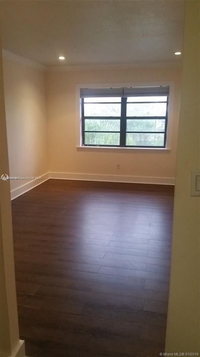 For Rent: $2,700 (2 beds, 2 baths, 968 Square Feet)