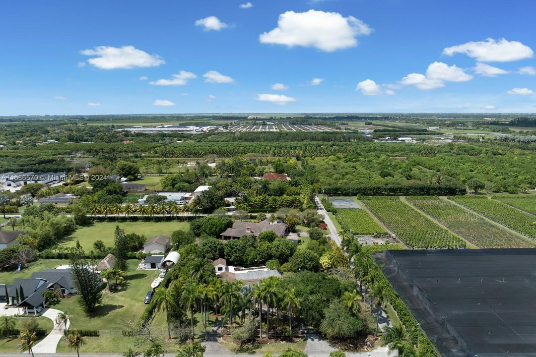 Active With Contract: $849,900 (4 beds, 2 baths, 2702 Square Feet)