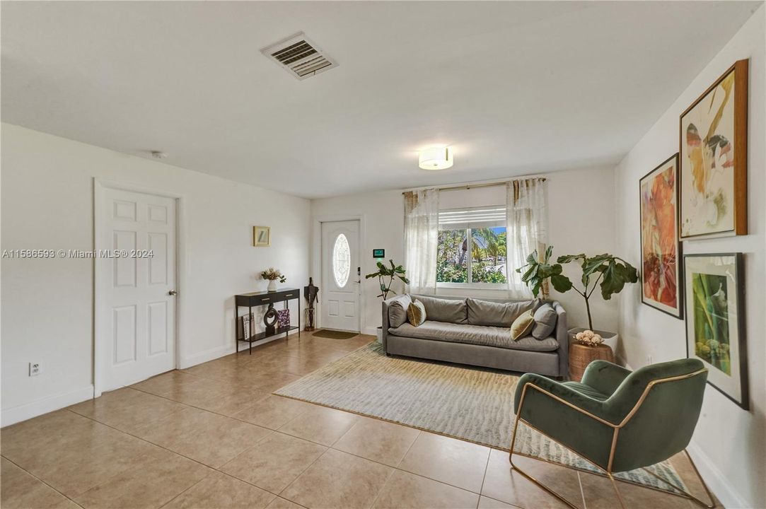 Active With Contract: $710,000 (4 beds, 2 baths, 2157 Square Feet)