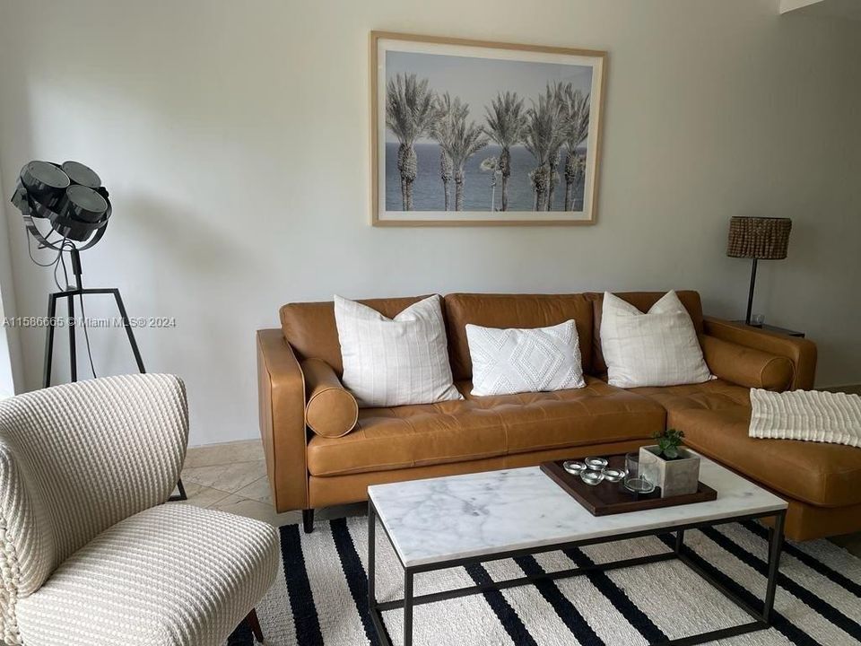 Recently Rented: $6,000 (3 beds, 2 baths, 1100 Square Feet)