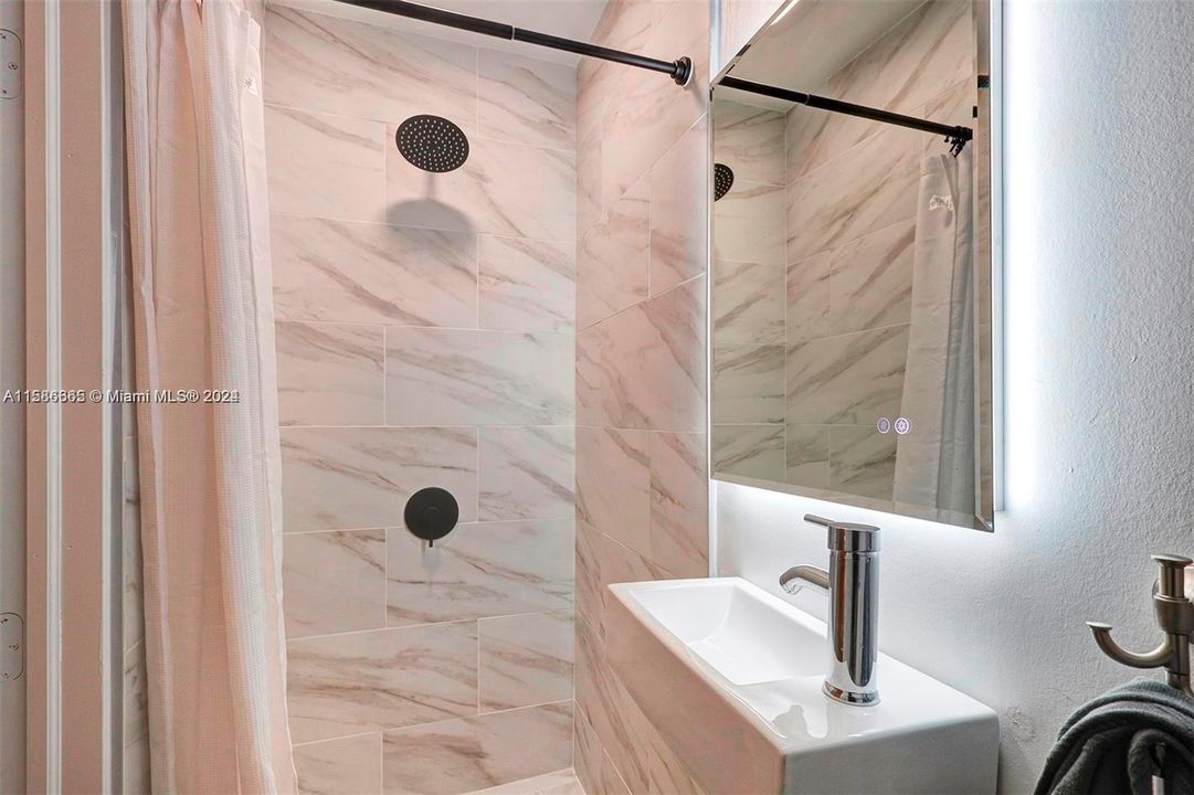 bathroom ground floor