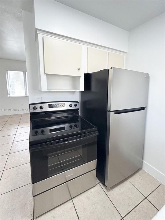 For Rent: $1,599 (1 beds, 1 baths, 490 Square Feet)