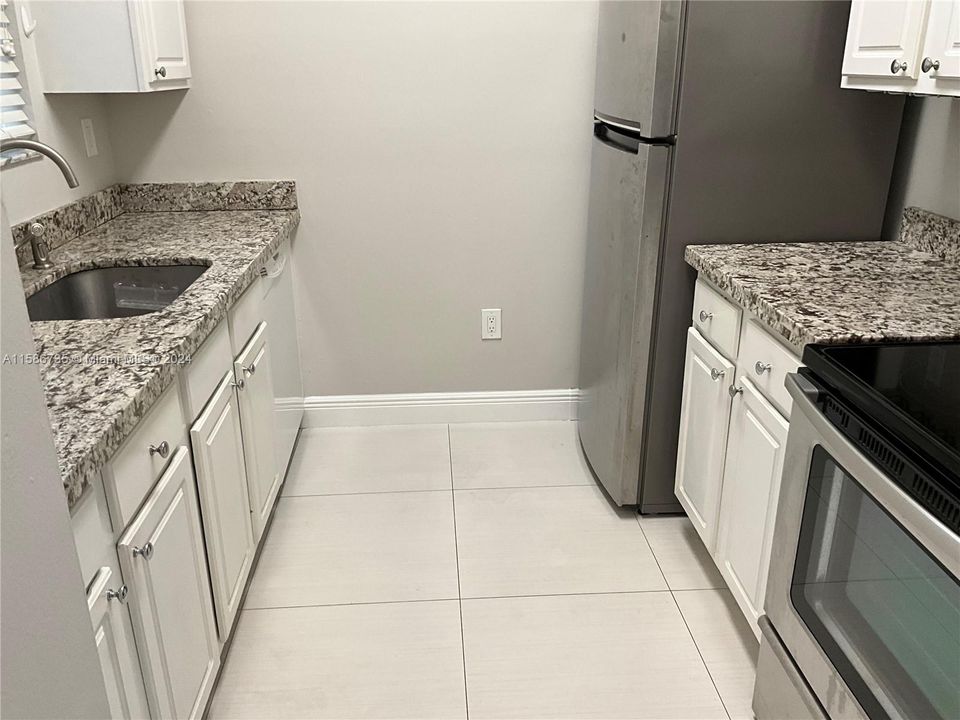 Recently Rented: $1,700 (1 beds, 1 baths, 628 Square Feet)