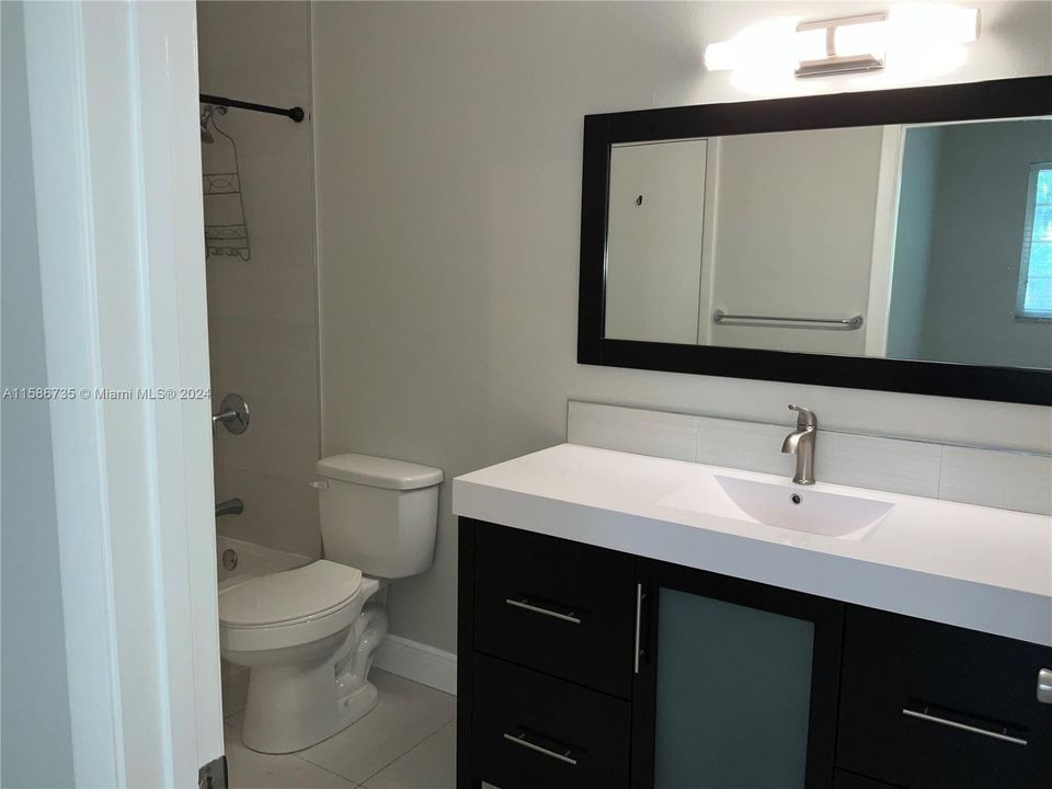 Recently Rented: $1,700 (1 beds, 1 baths, 628 Square Feet)