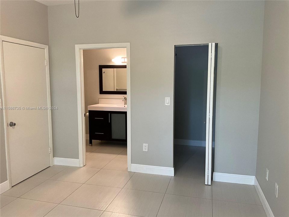 Recently Rented: $1,700 (1 beds, 1 baths, 628 Square Feet)