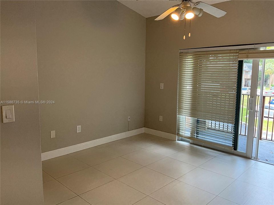 Recently Rented: $1,700 (1 beds, 1 baths, 628 Square Feet)