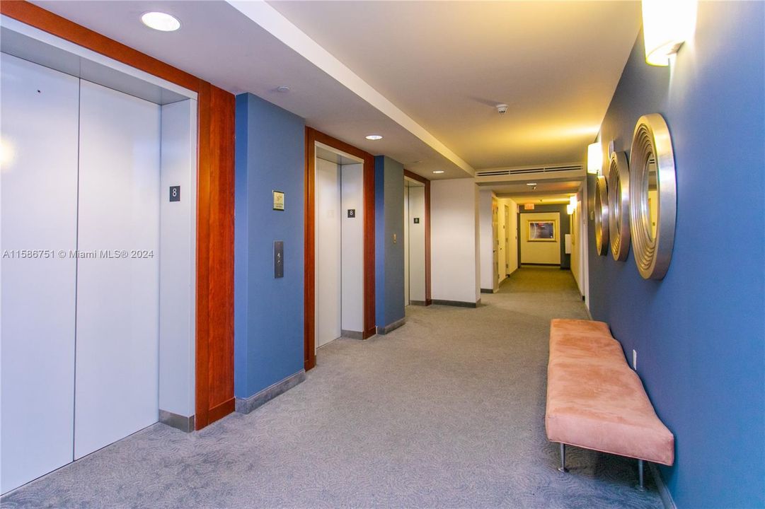 最近租的: $3,200 (1 贝兹, 1 浴室, 808 平方英尺)