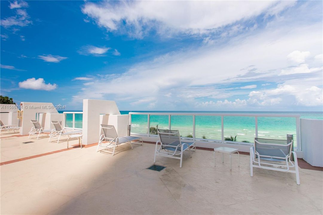 最近租的: $3,200 (1 贝兹, 1 浴室, 808 平方英尺)