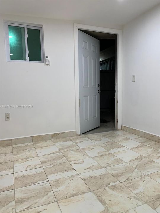 Recently Rented: $1,000 (1 beds, 1 baths, 0 Square Feet)