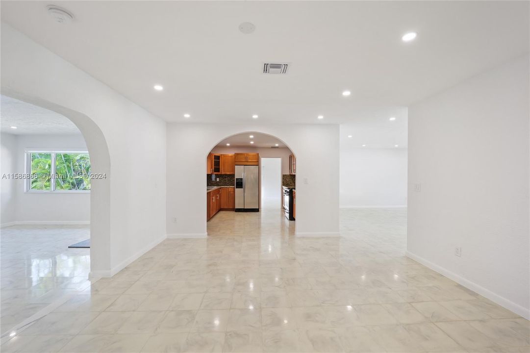 Activo con contrato: $3,450,000 (3 camas, 3 baños, 2246 Pies cuadrados)