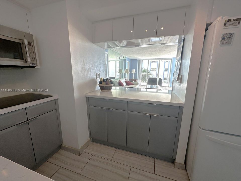 Recently Sold: $470,000 (2 beds, 2 baths, 1090 Square Feet)