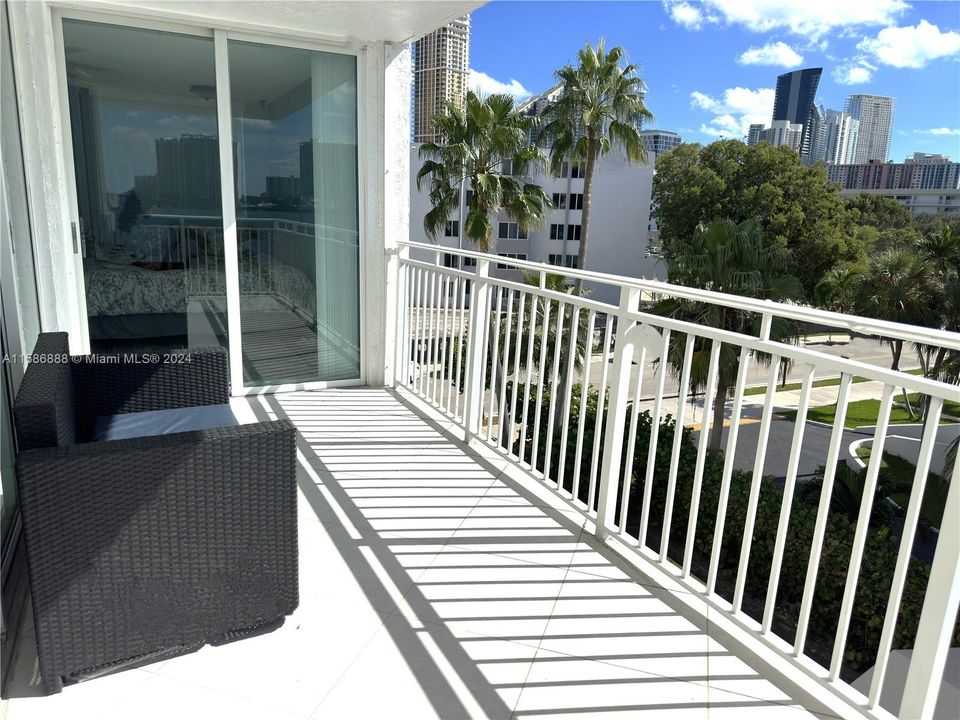 Same Balcony with East View