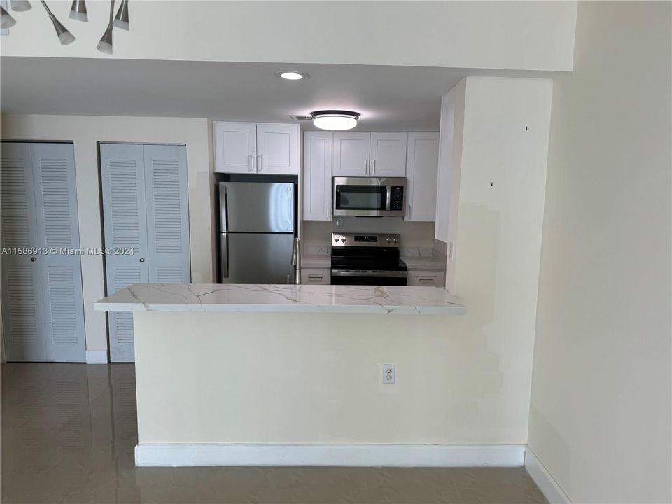 For Rent: $3,300 (2 beds, 2 baths, 1051 Square Feet)