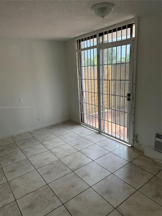 Recently Rented: $2,400 (2 beds, 2 baths, 847 Square Feet)