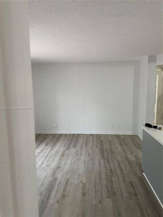 Recently Rented: $2,400 (2 beds, 2 baths, 847 Square Feet)