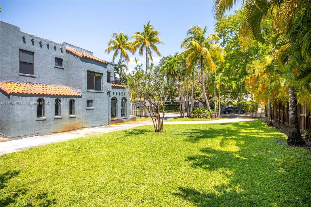 Recently Sold: $1,250,000 (3 beds, 4 baths, 2620 Square Feet)