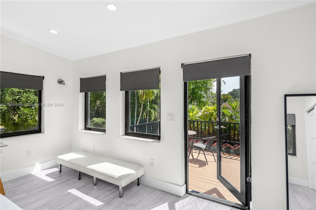 Recently Sold: $1,250,000 (3 beds, 4 baths, 2620 Square Feet)