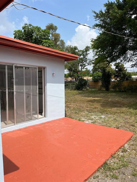 Activo con contrato: $460,000 (3 camas, 1 baños, 1340 Pies cuadrados)