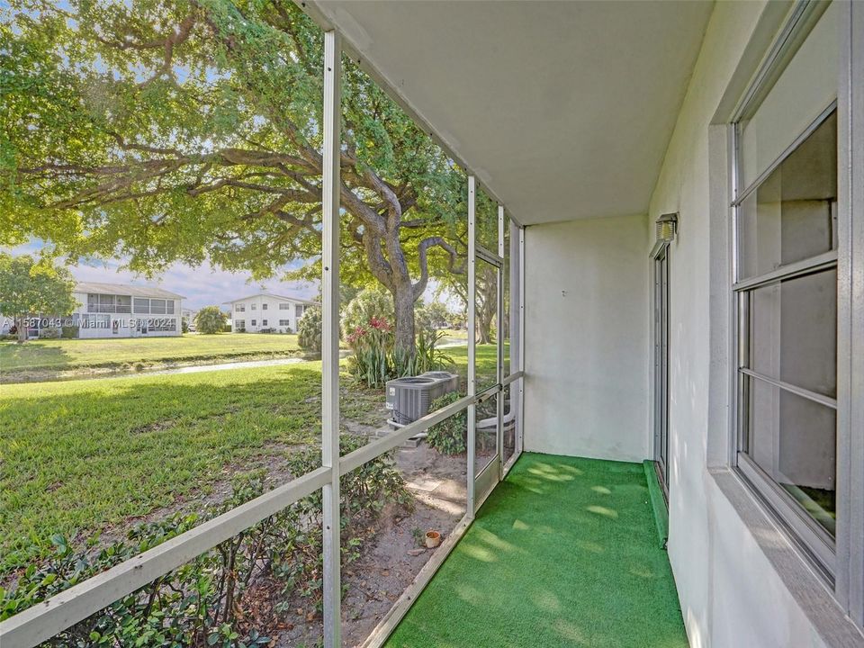 Active With Contract: $140,000 (2 beds, 1 baths, 820 Square Feet)