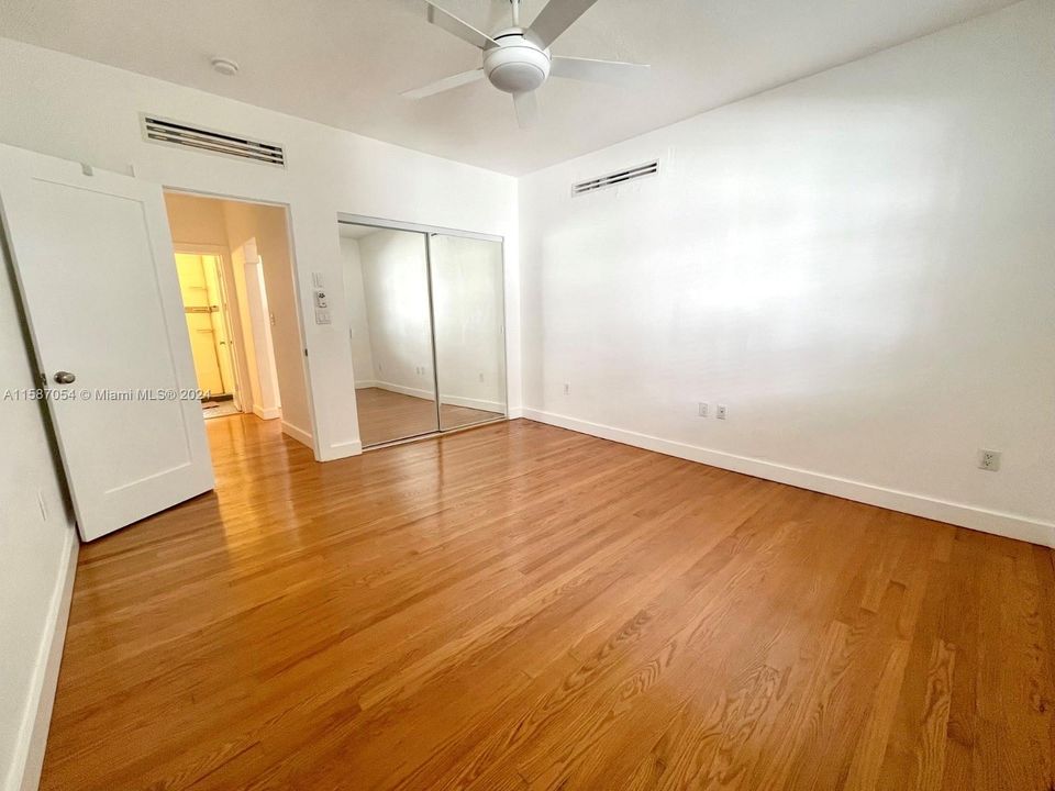 Recently Rented: $2,125 (1 beds, 1 baths, 700 Square Feet)
