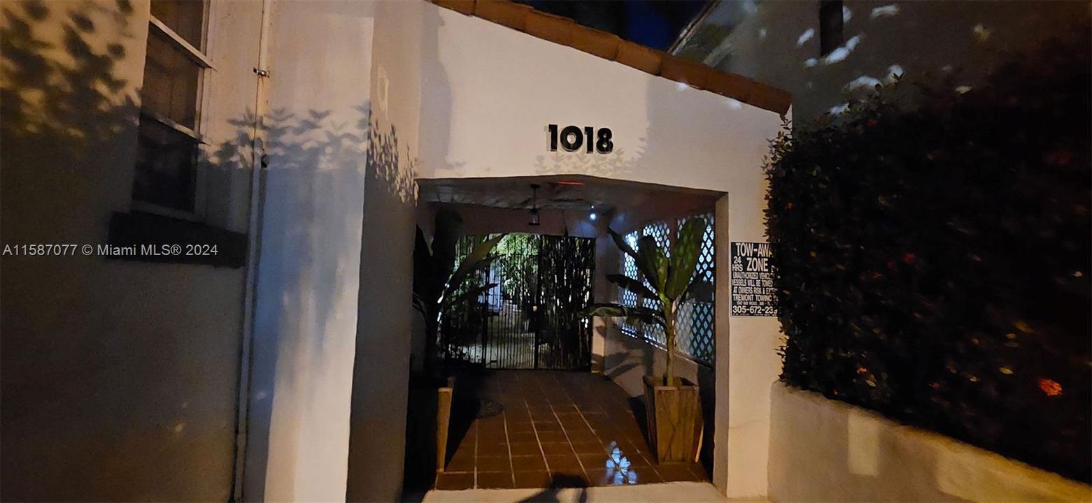 En Venta: $3,500,000 (3 camas, 2 baños, 4689 Pies cuadrados)