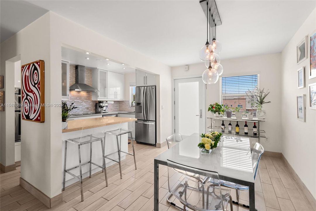 Recently Rented: $2,700 (1 beds, 1 baths, 767 Square Feet)