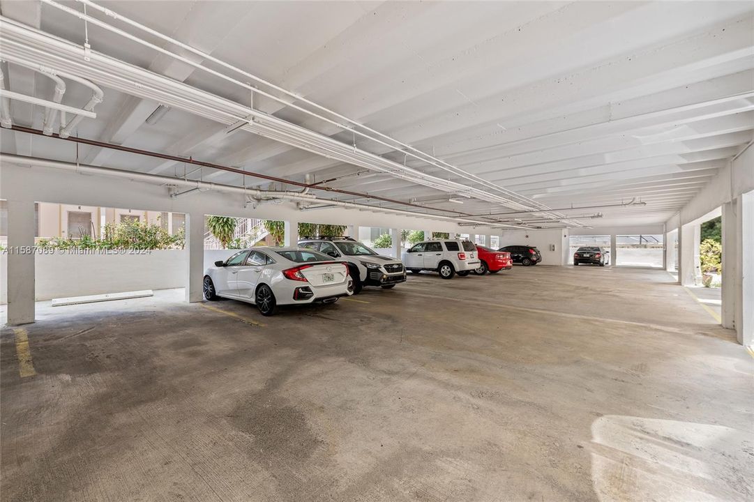 Recently Rented: $2,700 (1 beds, 1 baths, 767 Square Feet)