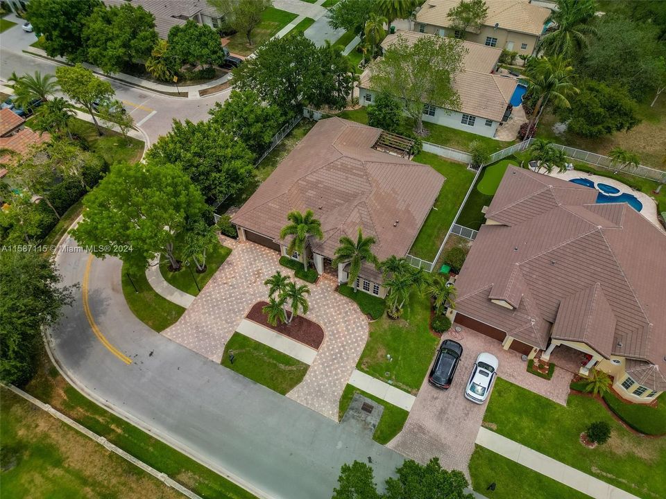 Recently Sold: $1,175,000 (4 beds, 4 baths, 2948 Square Feet)