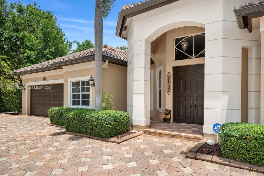 Recently Sold: $1,175,000 (4 beds, 4 baths, 2948 Square Feet)