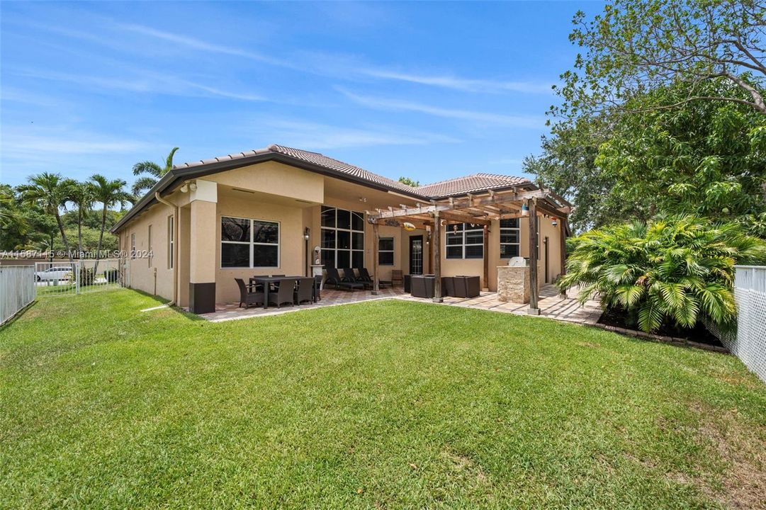 Recently Sold: $1,175,000 (4 beds, 4 baths, 2948 Square Feet)