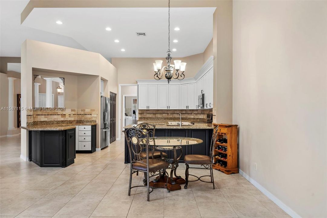 Recently Sold: $1,175,000 (4 beds, 4 baths, 2948 Square Feet)