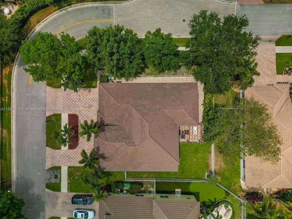 Recently Sold: $1,175,000 (4 beds, 4 baths, 2948 Square Feet)